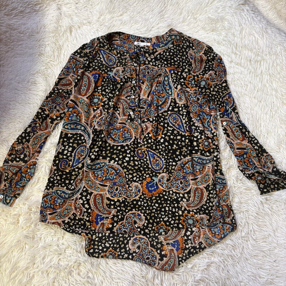 DR2 Women’s XL argyle black button long sleeve